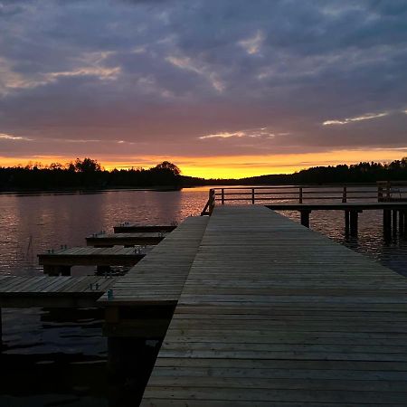 Domek Nad Jeziorem Piasutno Mazury Экстерьер фото